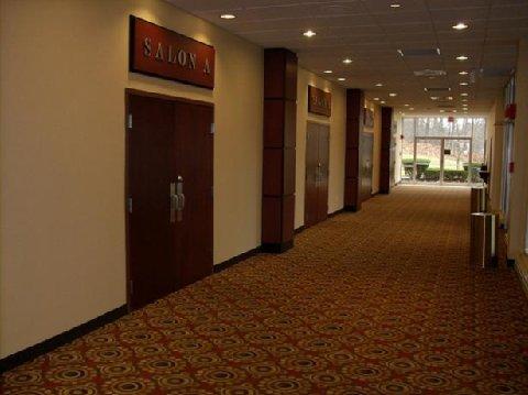 La Quinta Inn & Suites Pittsburgh North McCandless Township Esterno foto