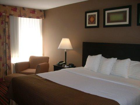 La Quinta Inn & Suites Pittsburgh North McCandless Township Esterno foto