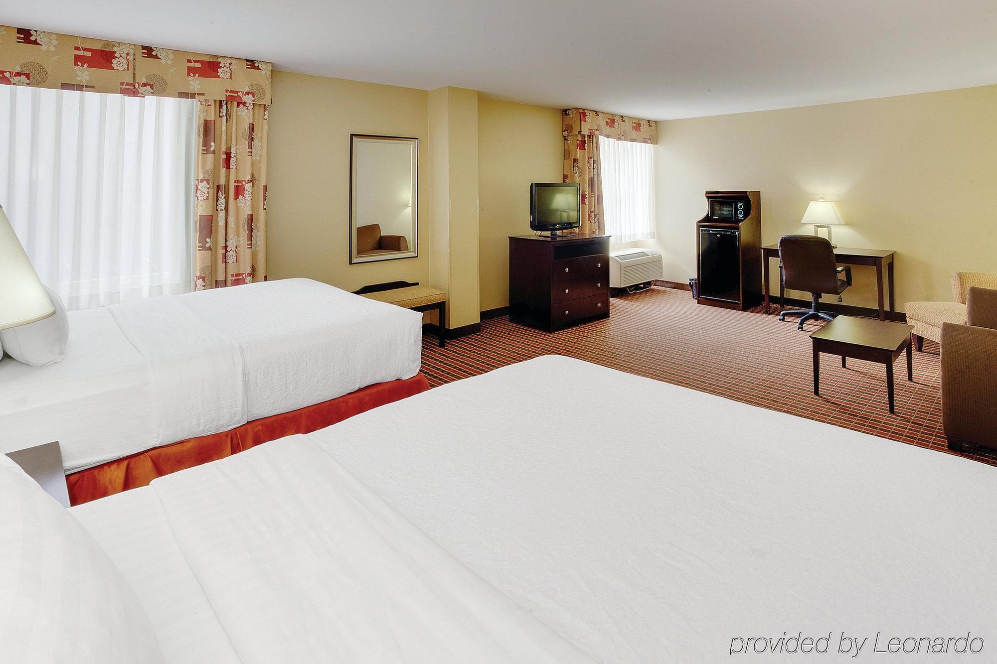 La Quinta Inn & Suites Pittsburgh North McCandless Township Esterno foto