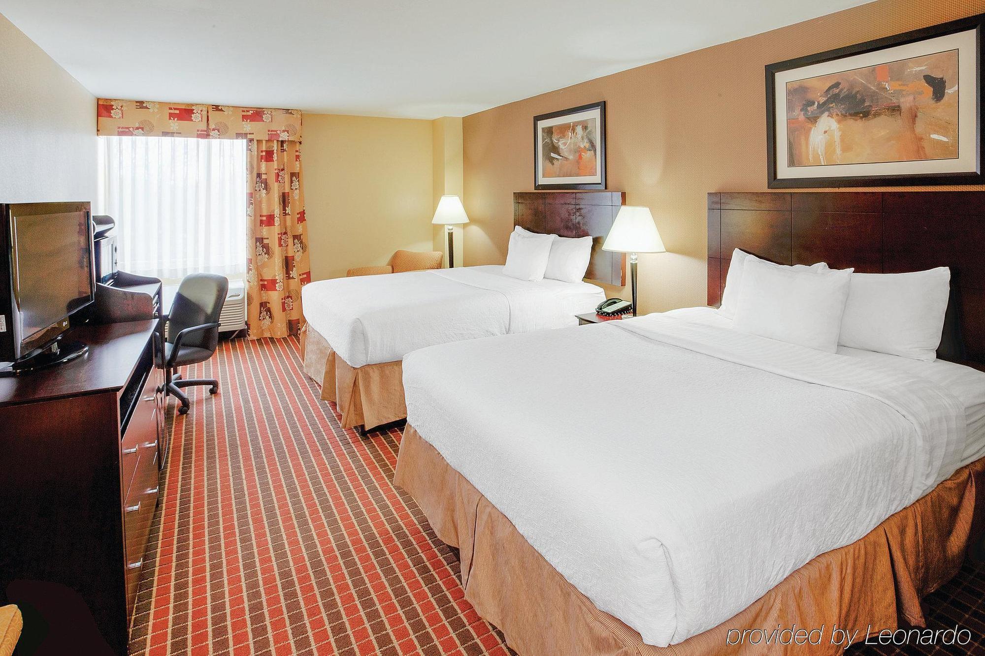 La Quinta Inn & Suites Pittsburgh North McCandless Township Esterno foto