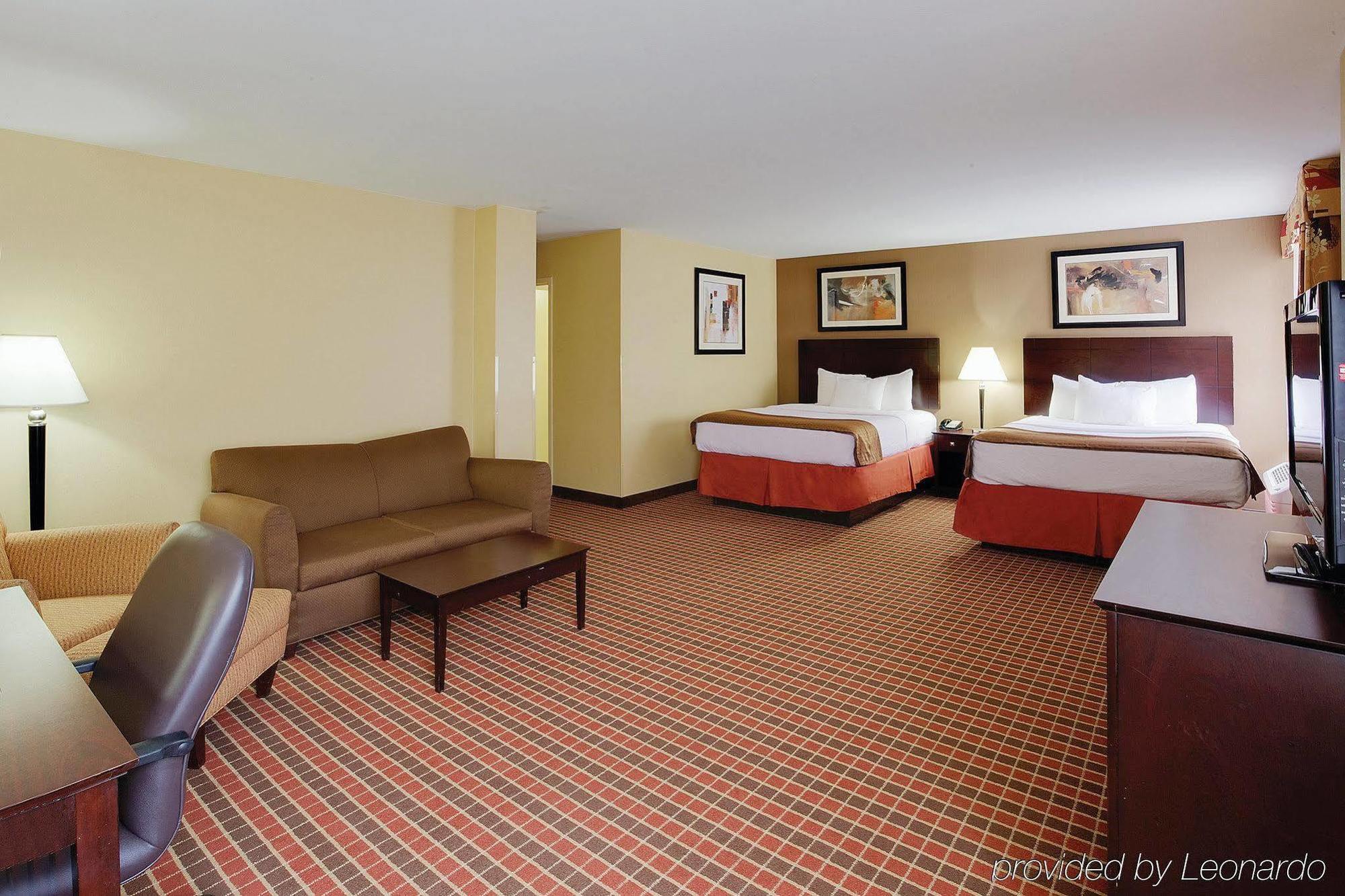 La Quinta Inn & Suites Pittsburgh North McCandless Township Esterno foto