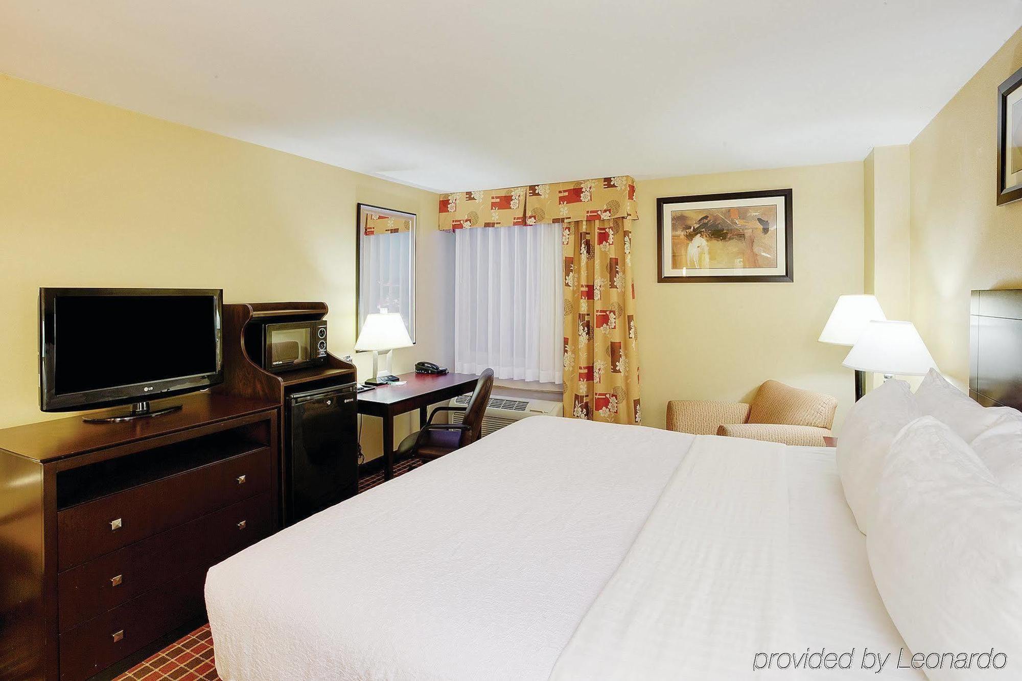 La Quinta Inn & Suites Pittsburgh North McCandless Township Esterno foto